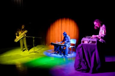 Bunte Luft Trio profile
