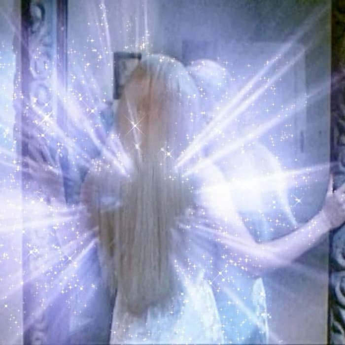 outta sight, outta mind ☆⌒(ゝ。∂)