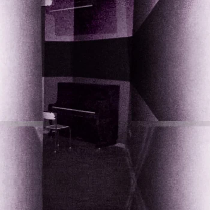 The infinite piano hall